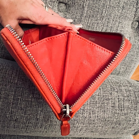 Chanel Coral Patent Leather Zip-Around Wallet - Picture 3 of 16
